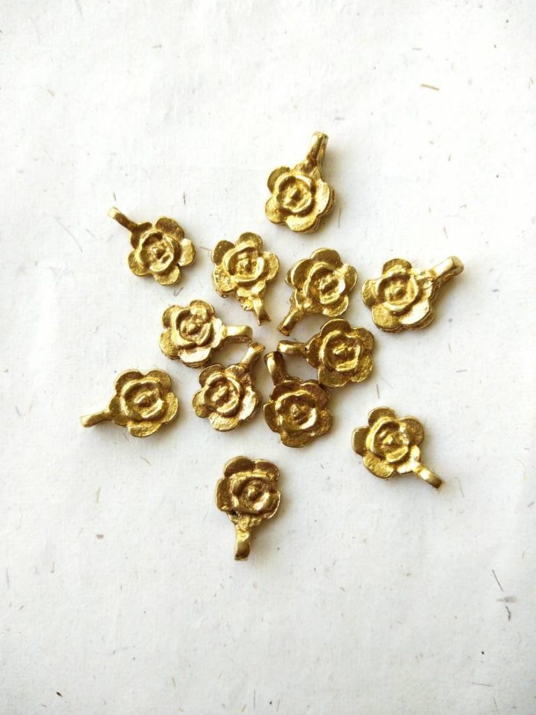 flowers macrame brass charms