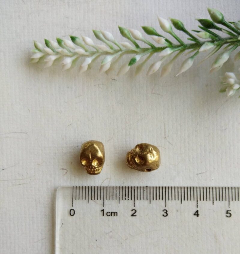 Skull charms beads – Unique skull beads for macrame crafts.