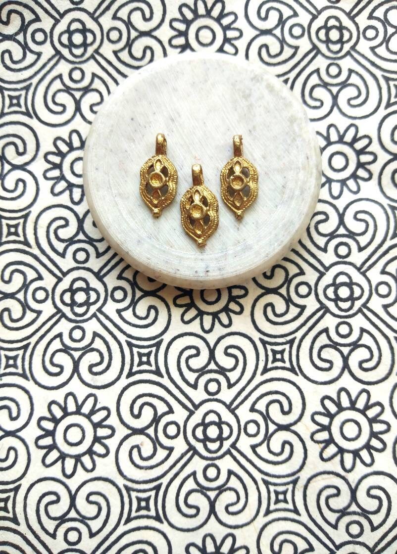 Elegant Brass Filigree Charm for Crafting Accessories