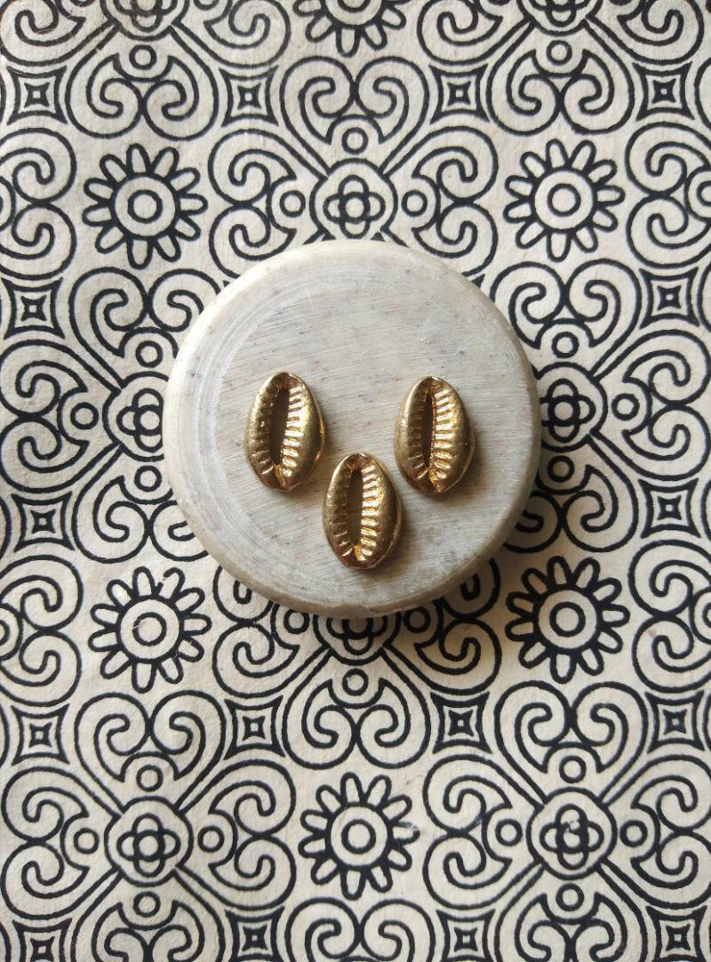 Shell brass charms