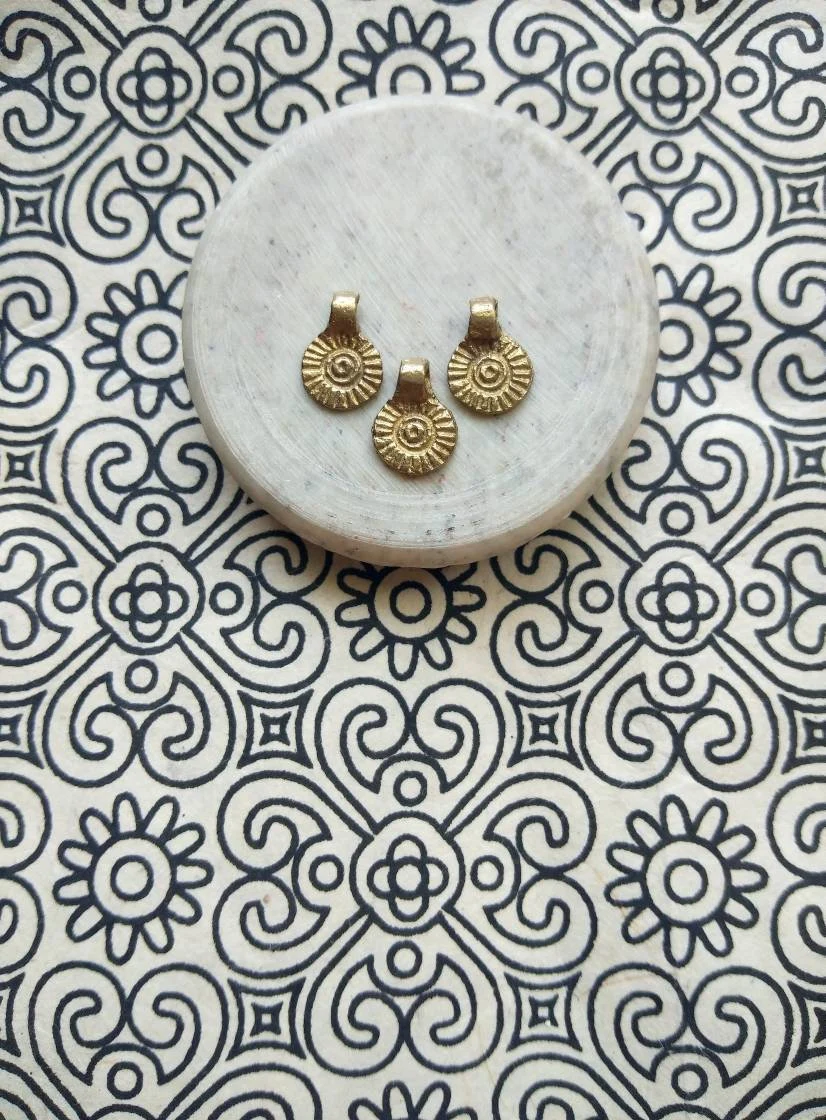 Shell Brass Charms – Elegant Ocean-Inspired Jewelry Charms