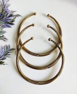 Decorative Twist Finish Brass Choker Set