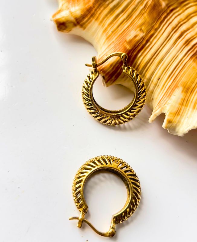 5/20 Pairs Standout Sunburst Hoop Brass Earrings