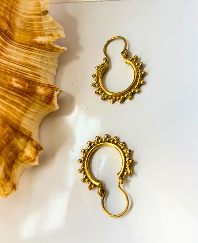 5/20 Pairs Beaded Border Hoop Brass Earrings