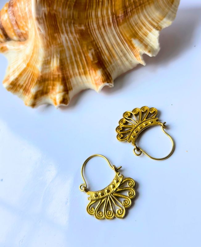 5/20 Pairs Scalloped Tribal Hoop Brass Earrings