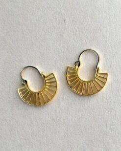 5/20 Pairs Structured Fan Style Hoop Brass Earrings