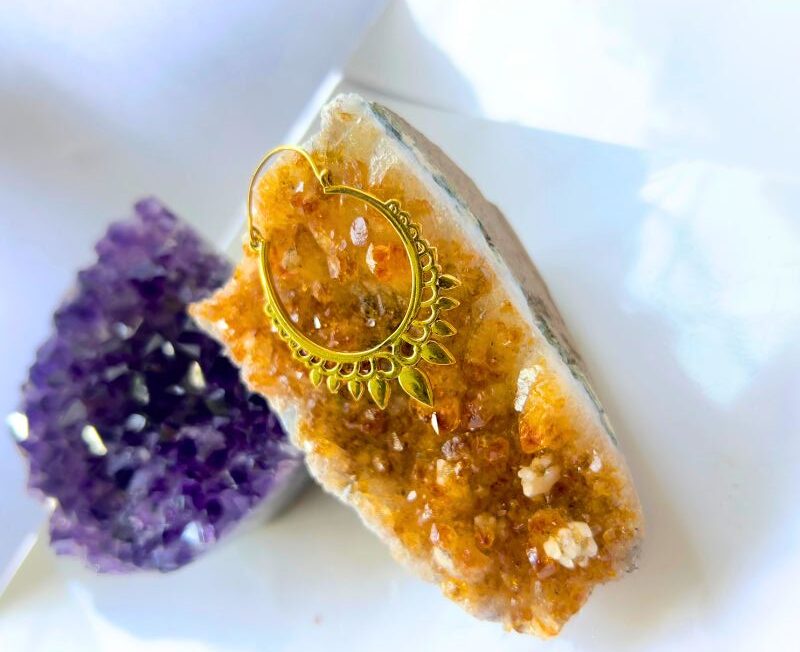 5/20 Pairs Elongated Geometric Hoop Brass Earrings