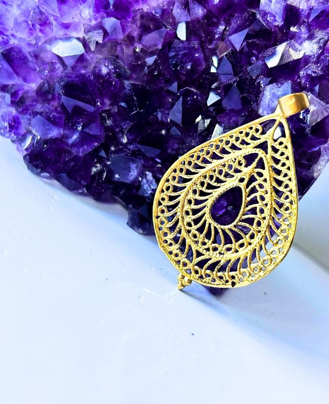 1/3/10 Pieces Ornate Statement Brass Pendant