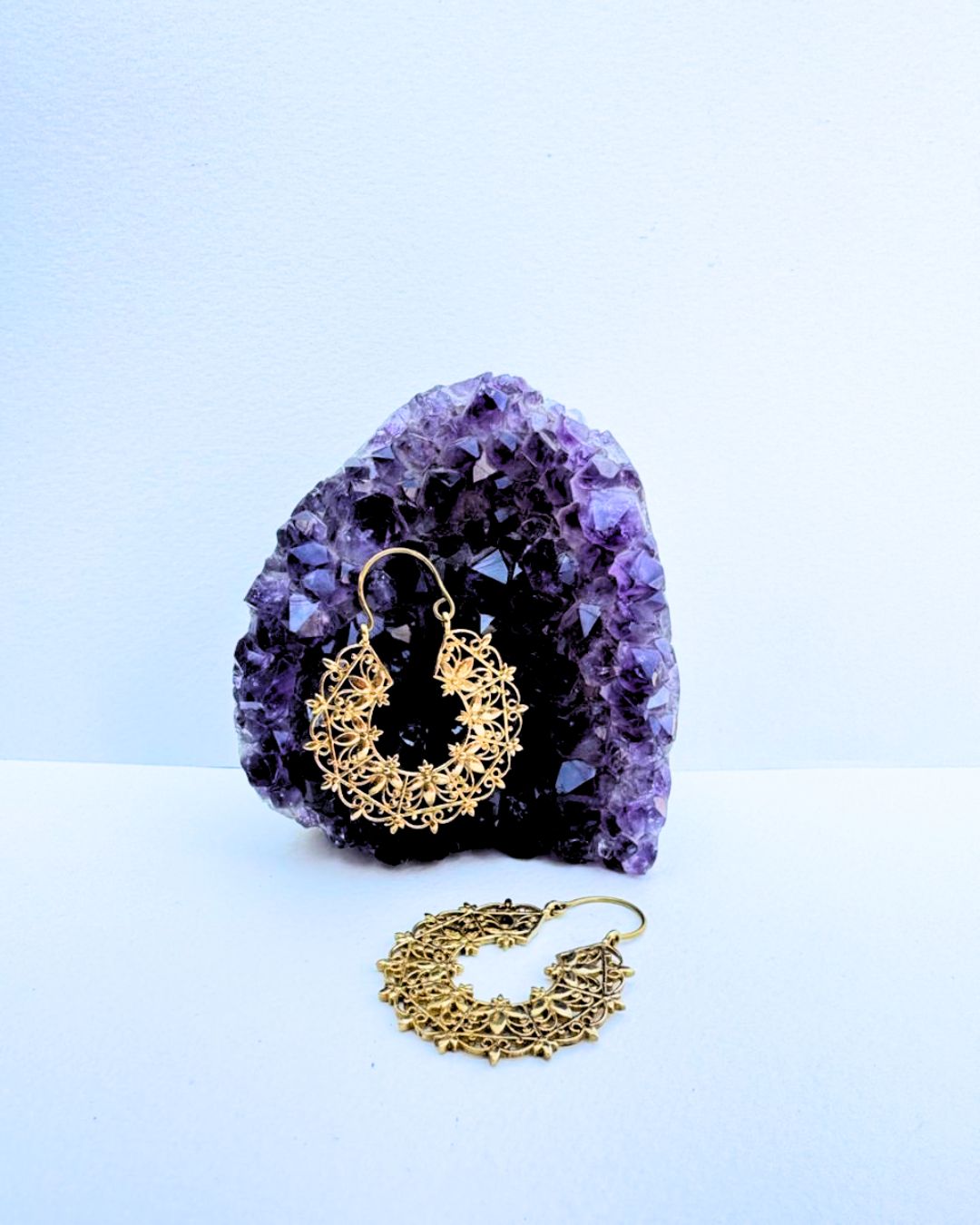 5/20 Pairs Botanical Vine Hoop Brass Earrings