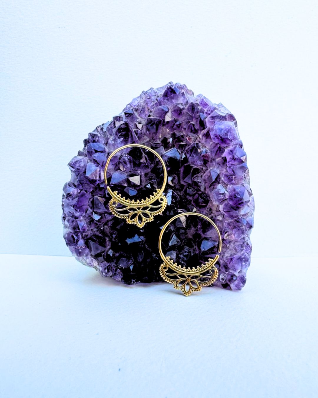 5/20 Pairs Ornate Floral Hoop Brass Earrings