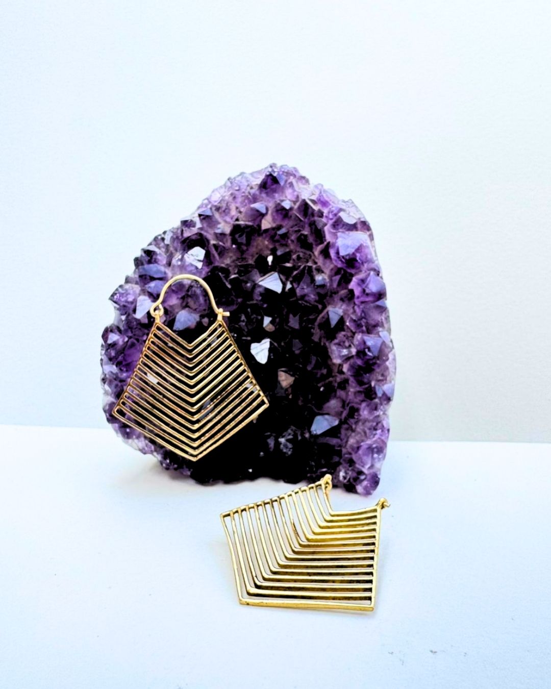 5/20 Pairs Chevron Layered Hoop Brass Earrings