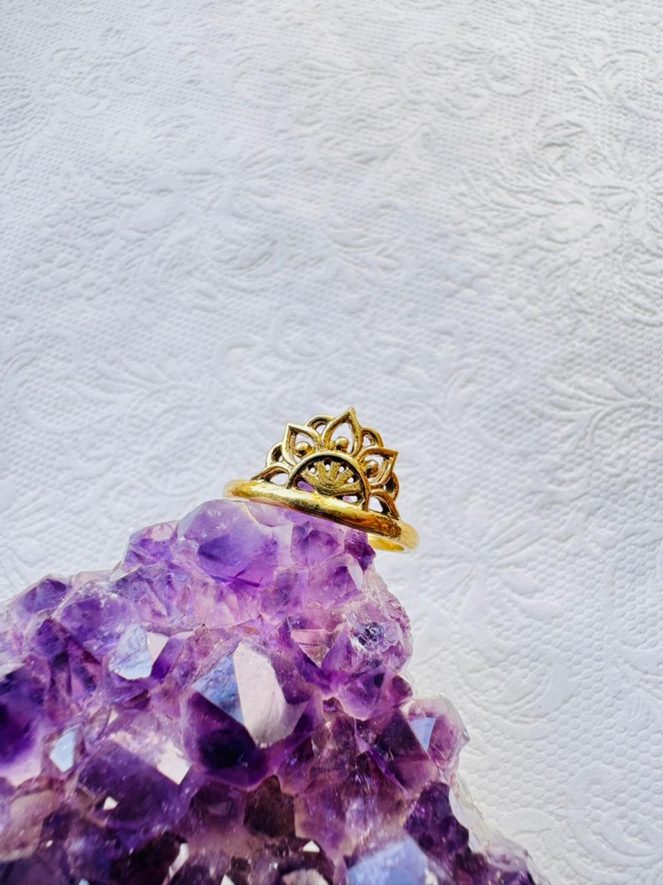 5/20 Pieces Ornate Sunburst Crown Brass Ring