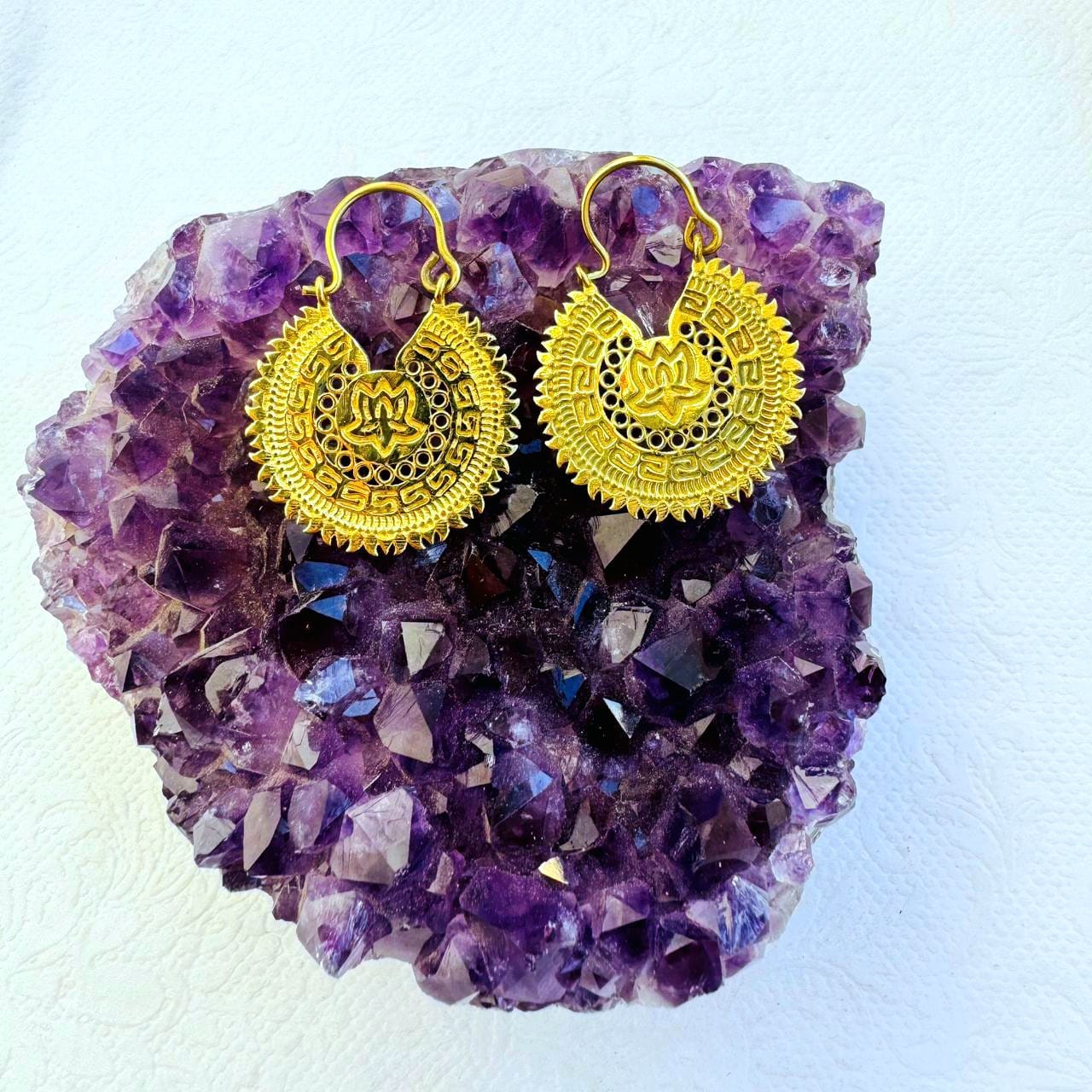 5/20 Pairs Ancient Lotus Medallion Brass Earrings