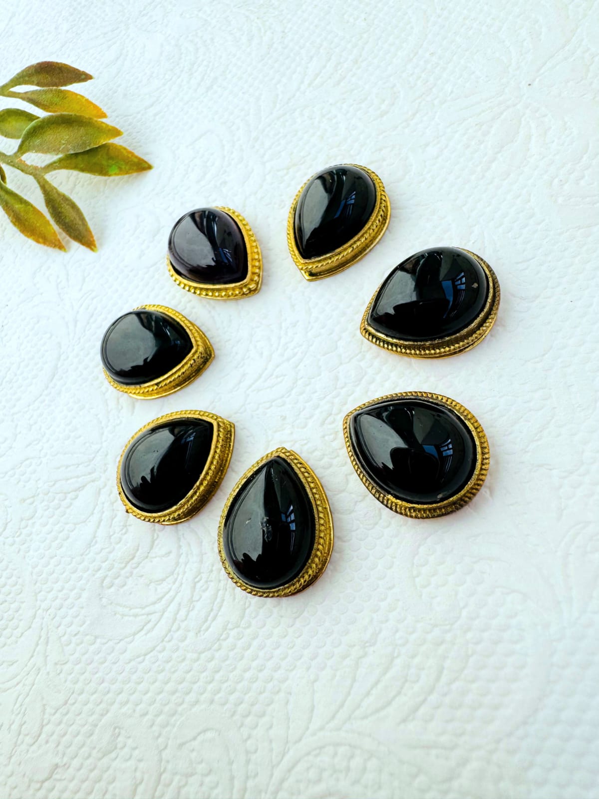 Black Onyx Teardrop Grooved Stones Connectors
