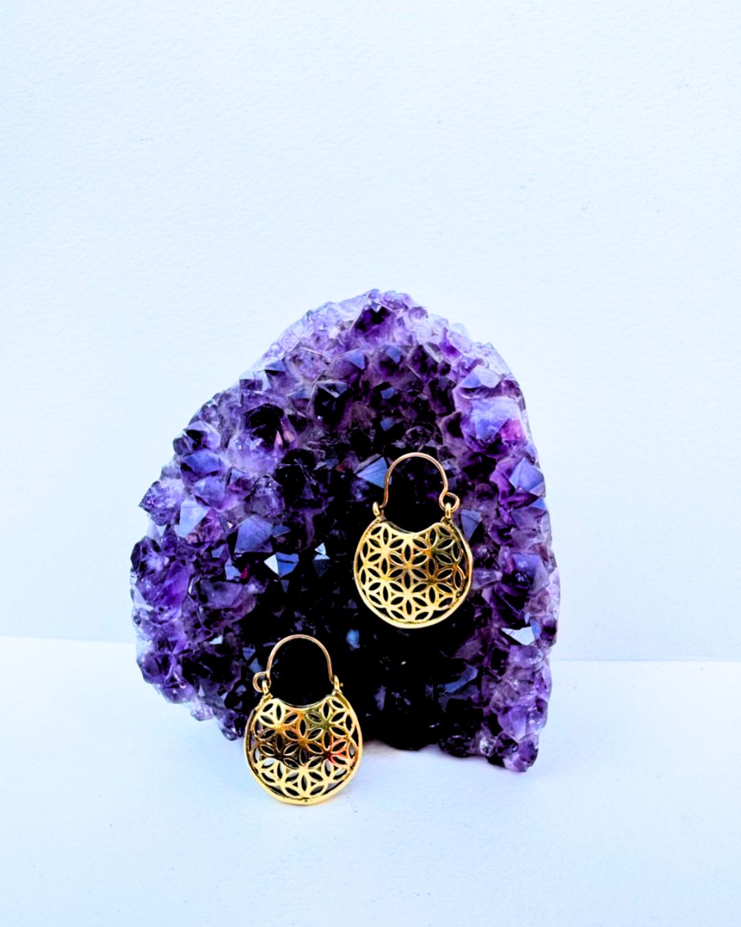 5/20 Pairs Geometric Flower Pattern Hoop Brass Earrings