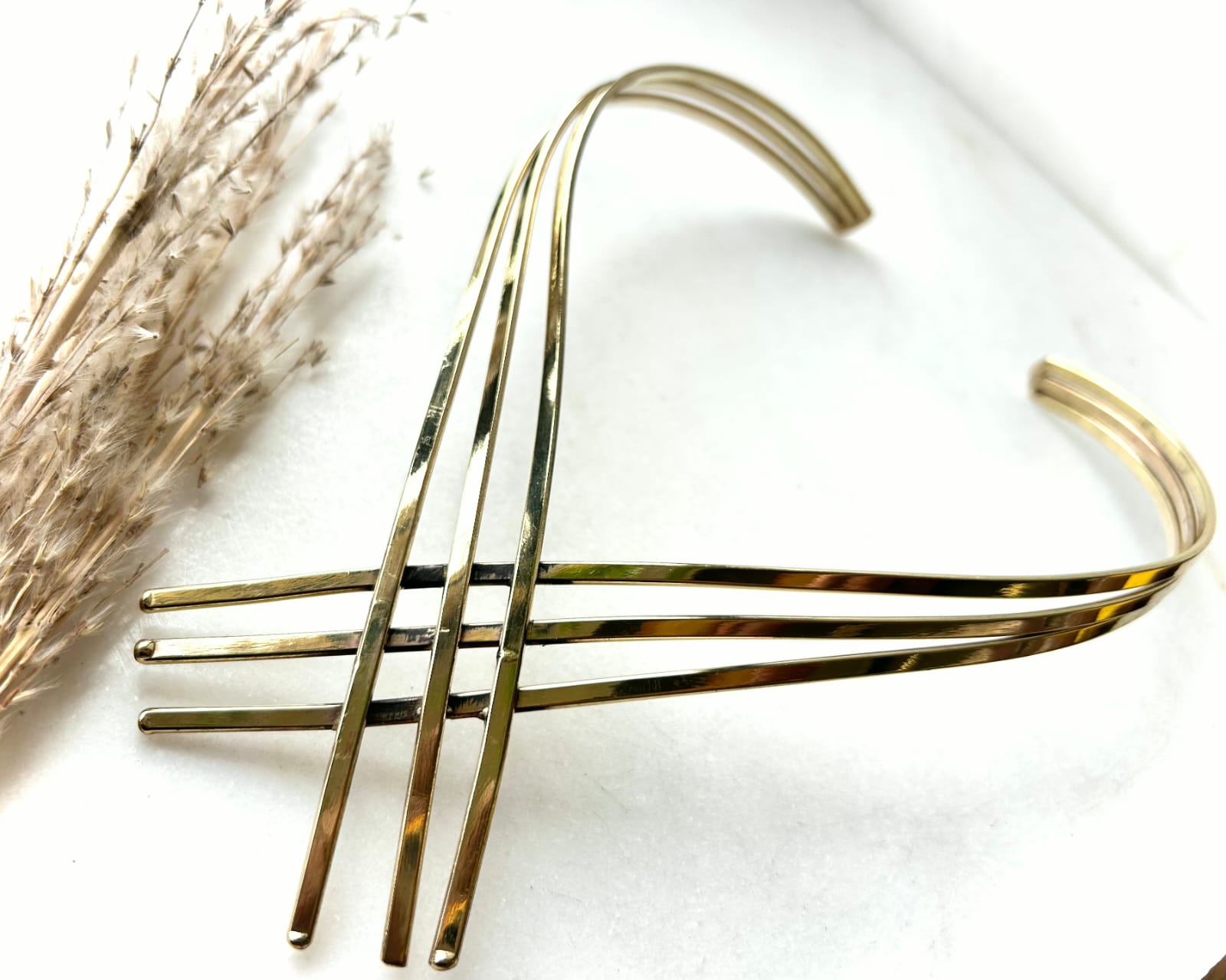 Interwoven Horizon Brass Choker Set