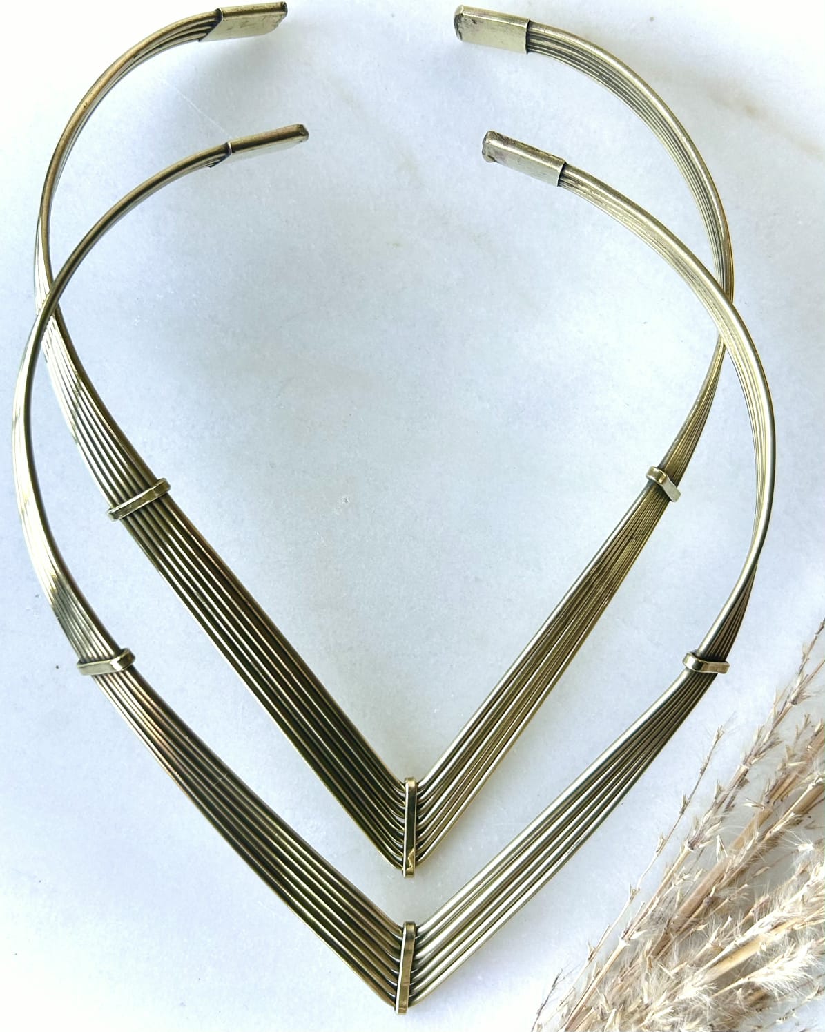 Layered Wire V Shape Brass Choker Set