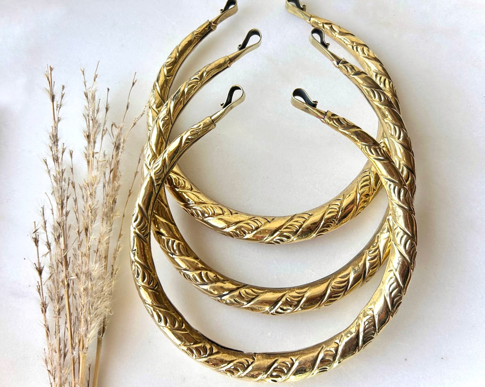 Engraved Twisted Brass Choker Set